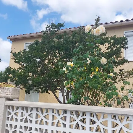 Villa Belle Maison 140 M2 A 15 Mn De La 10 Mn De Montpellier